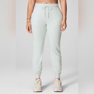 Fabletics High-Waisted Performance‎ Jogger Size XL in Mint Grey NWT in packaging
